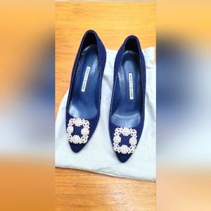 Manolo Blahnik Navy Blue Hangisi Tweed Wool 7cm Jewel Pumps